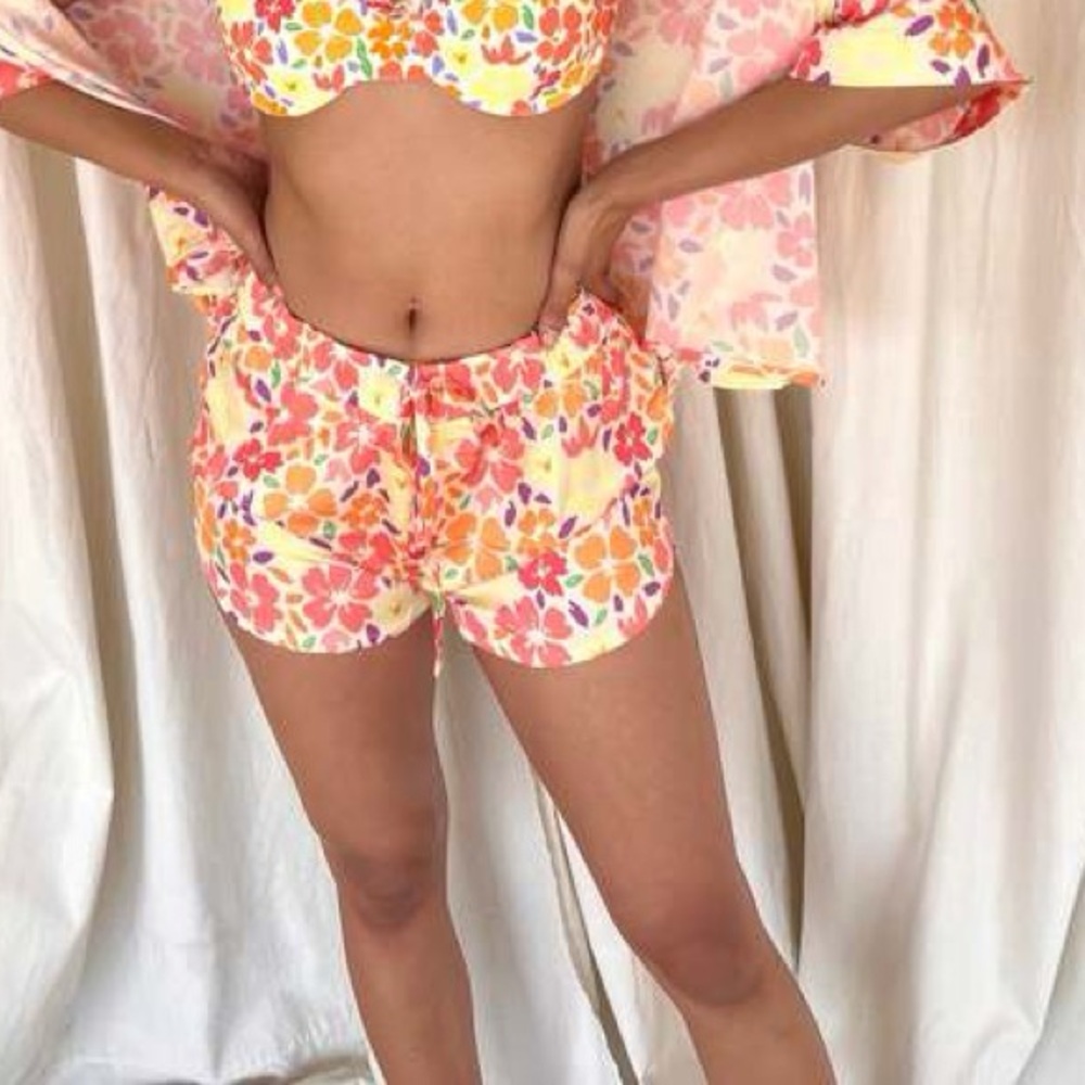 Aro‎ Swim Moe Floral Elastic Short in Day Tripper Size Small NWT